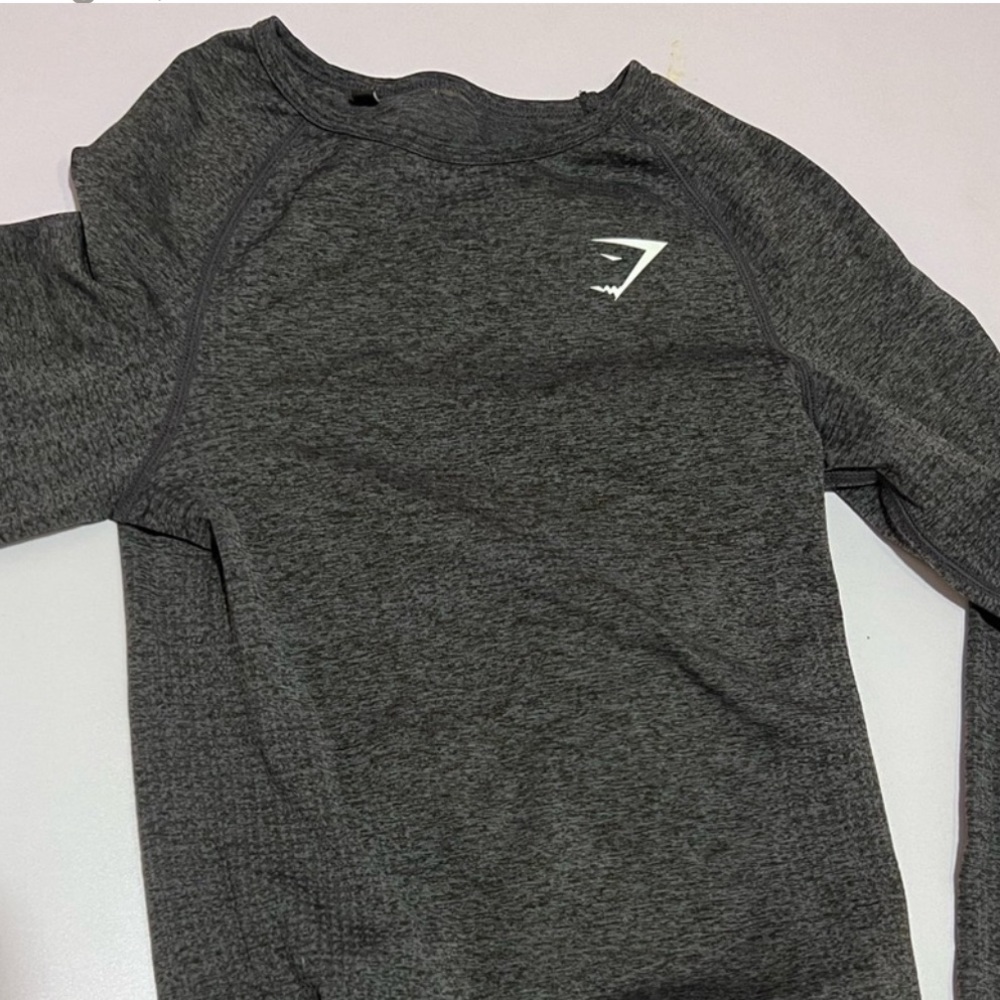 grey gym shark athletic top